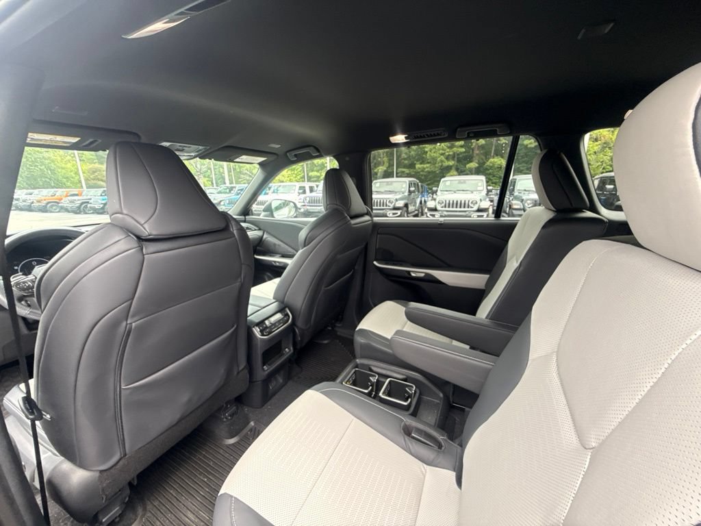 Used 2024 Lexus TX 500h AWD w/ Technology Package image 12