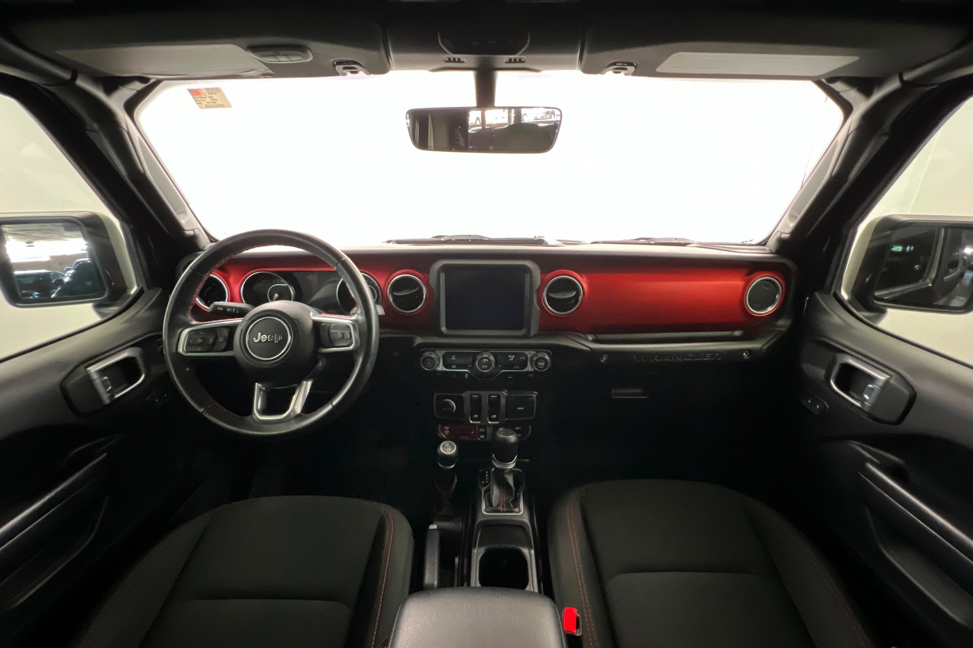 Used 2021 Jeep Wrangler Rubicon AWD/4WD image 9