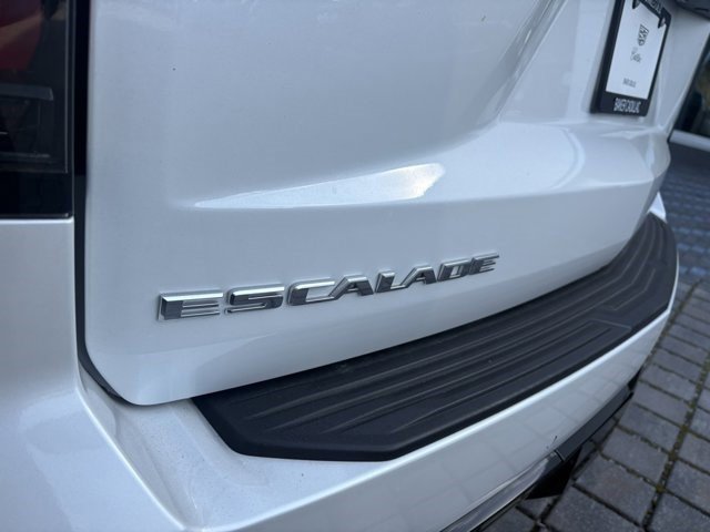 Certified 2024 Cadillac Escalade ESV Sport w/ Touring Package image 11