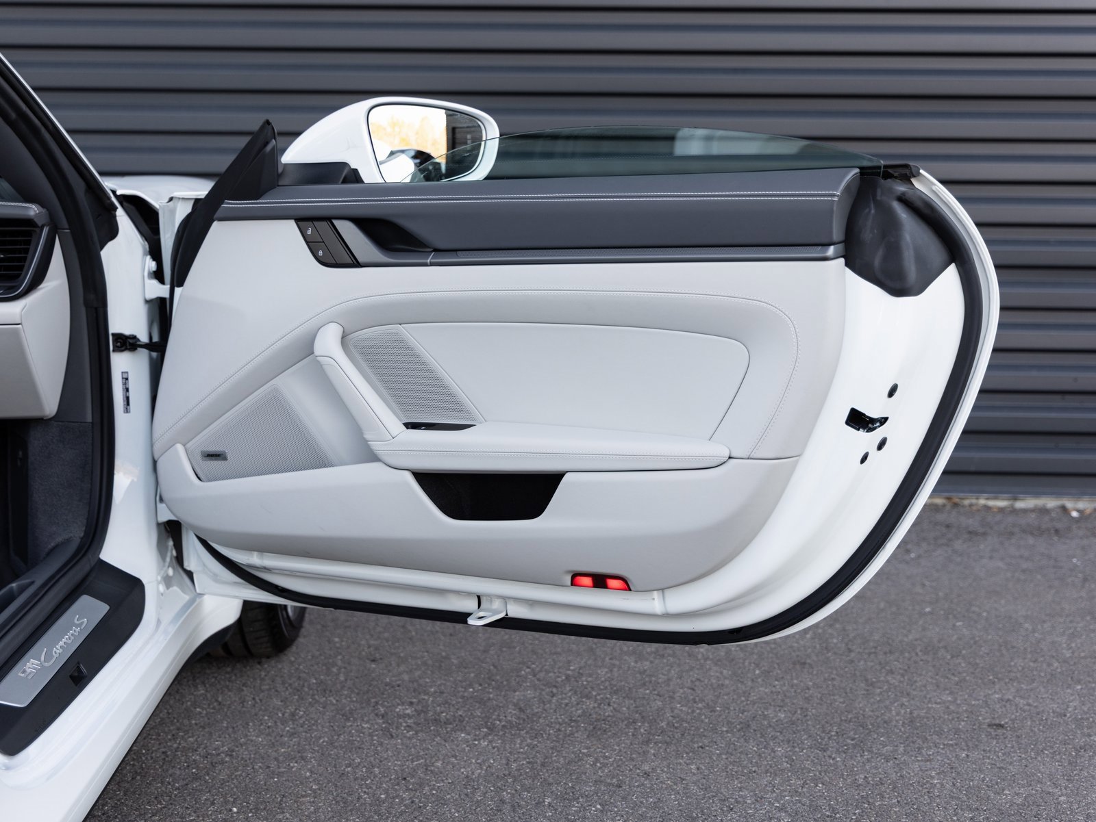 Used 2024 Porsche 911 Carrera S image 30