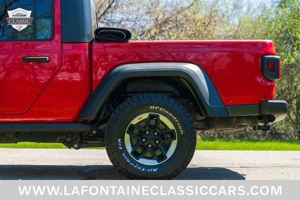 Used 2020 Jeep Gladiator Sport w/ Technology Group AWD/4WD image 16