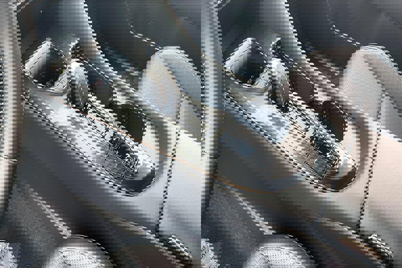 Used 2025 Toyota Crown XLE image 22