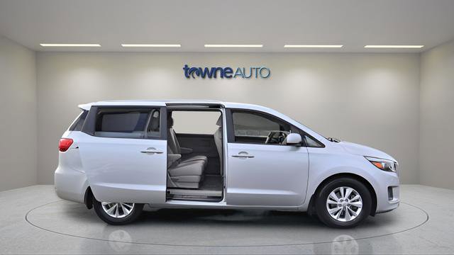 Used 2016 Kia Sedona LX FWD image 7