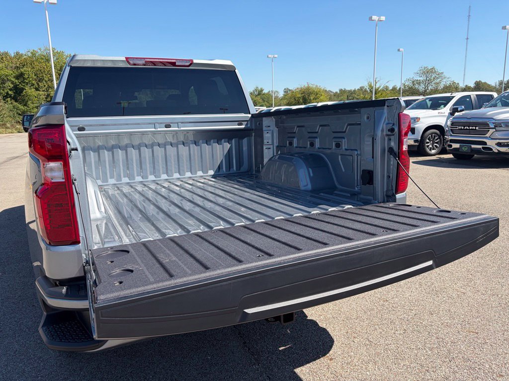 New 2026 Chevrolet Silverado 1500 Custom RWD image 13