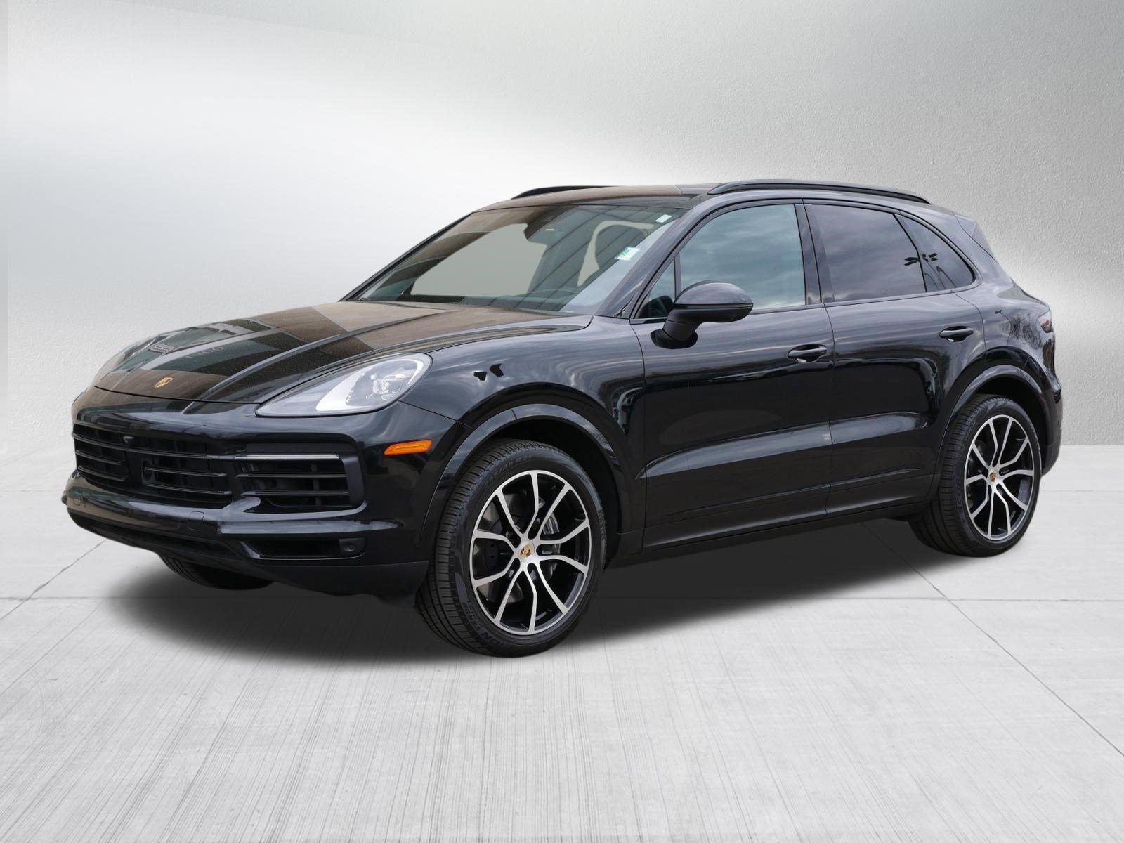 Used 2023 Porsche Cayenne image 3
