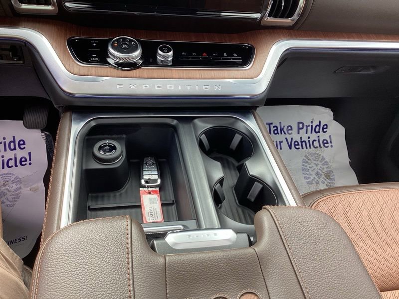 New 2026 Ford Expedition Max King Ranch image 37