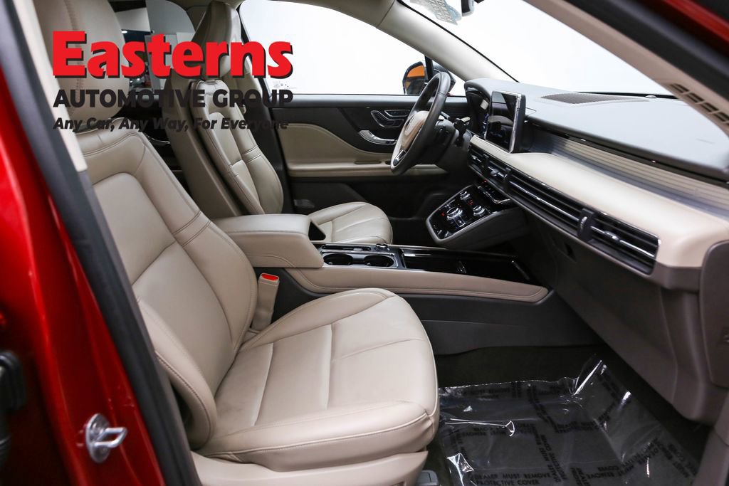 Used 2022 Lincoln Corsair FWD w/ Equipment Group 101A image 25