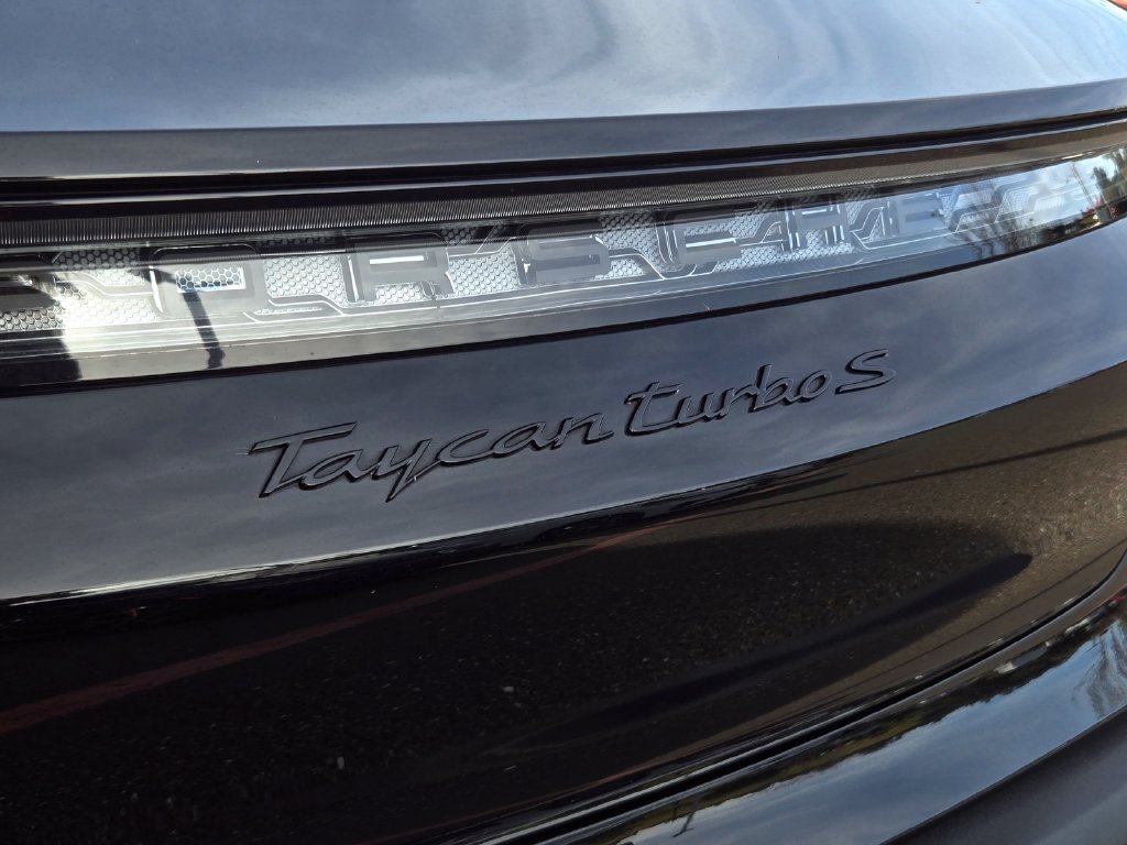 Used 2022 Porsche Taycan Turbo S w/ Premium Package AWD/4WD image 11