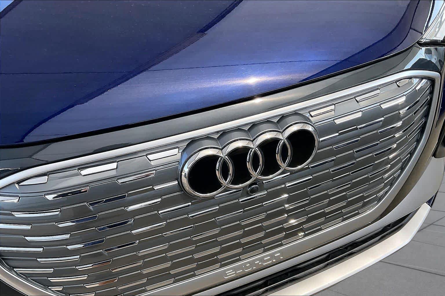 Used 2025 Audi Q4 e-tron Premium Plus w/ Premium Plus AWD/4WD image 29