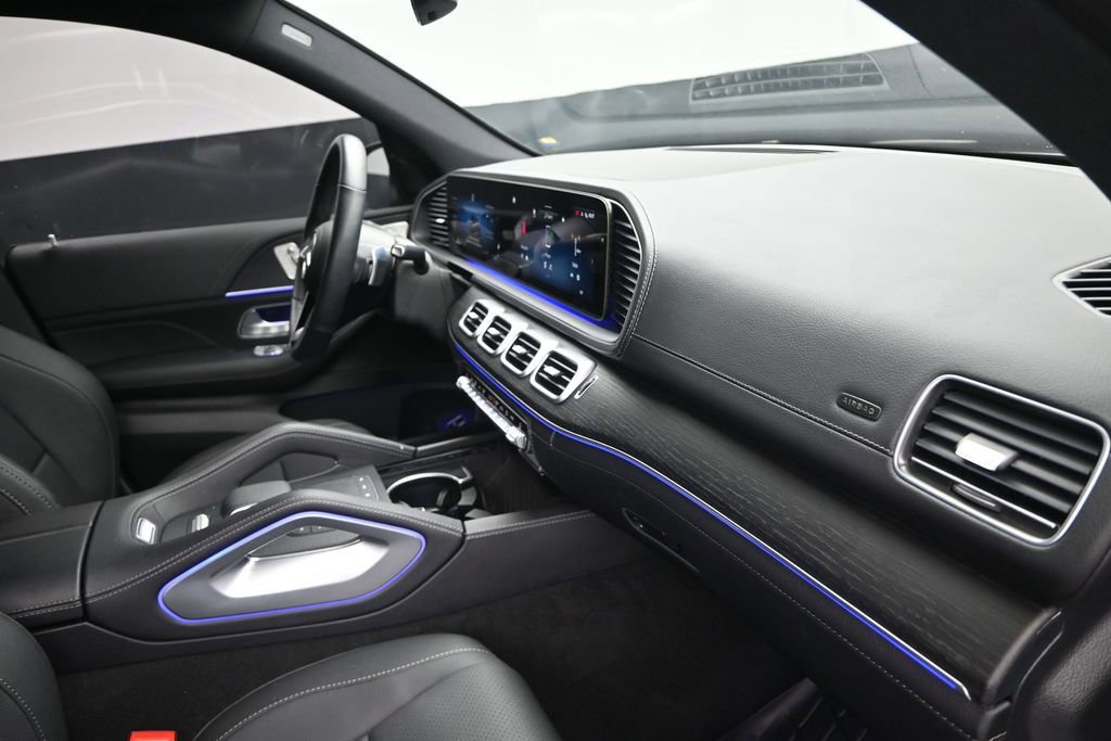 Used 2025 Mercedes-Benz GLS 450 4MATIC image 25