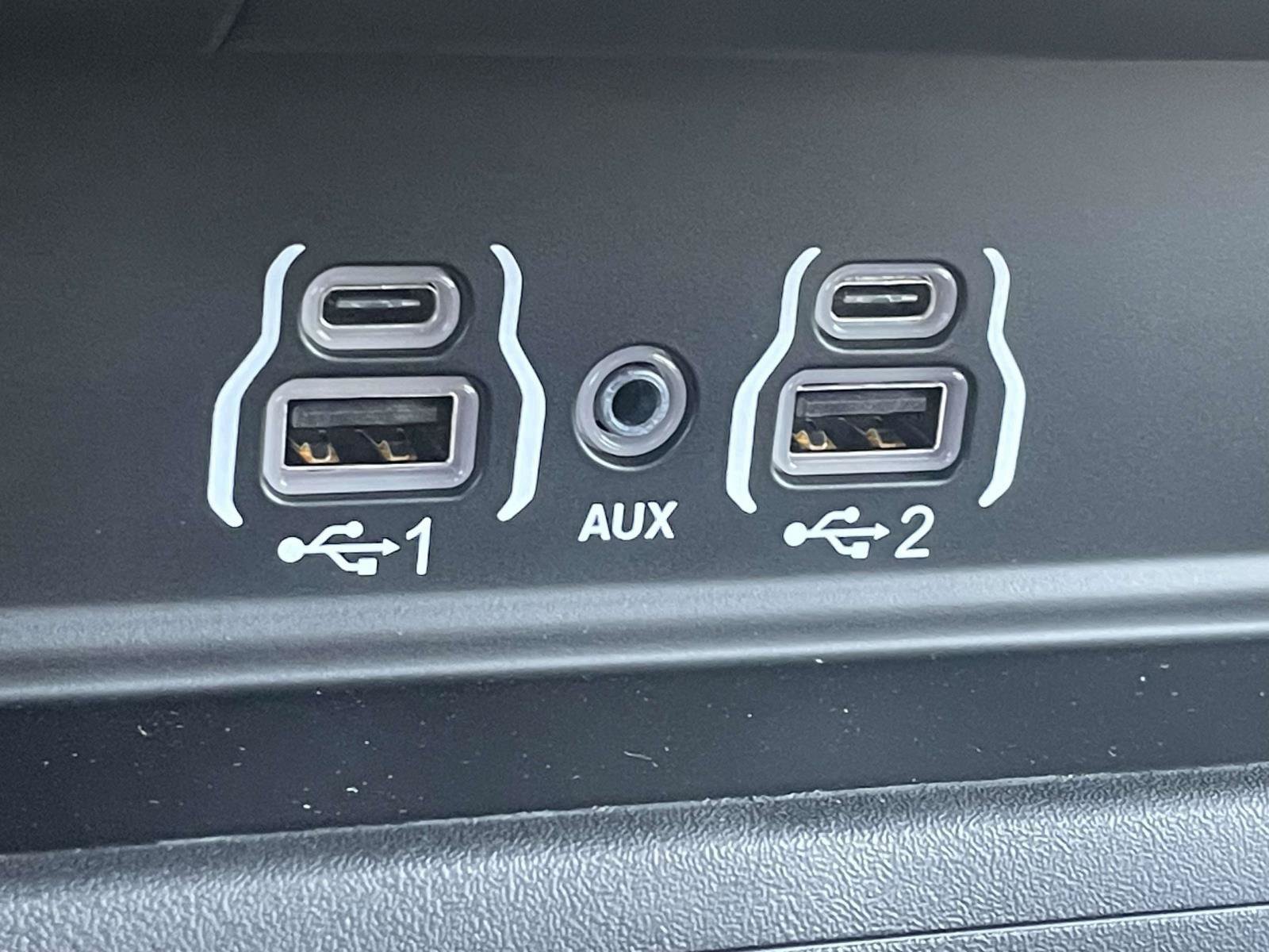 New 2027 RAM 2500 Laramie w/ Night Edition AWD/4WD image 15