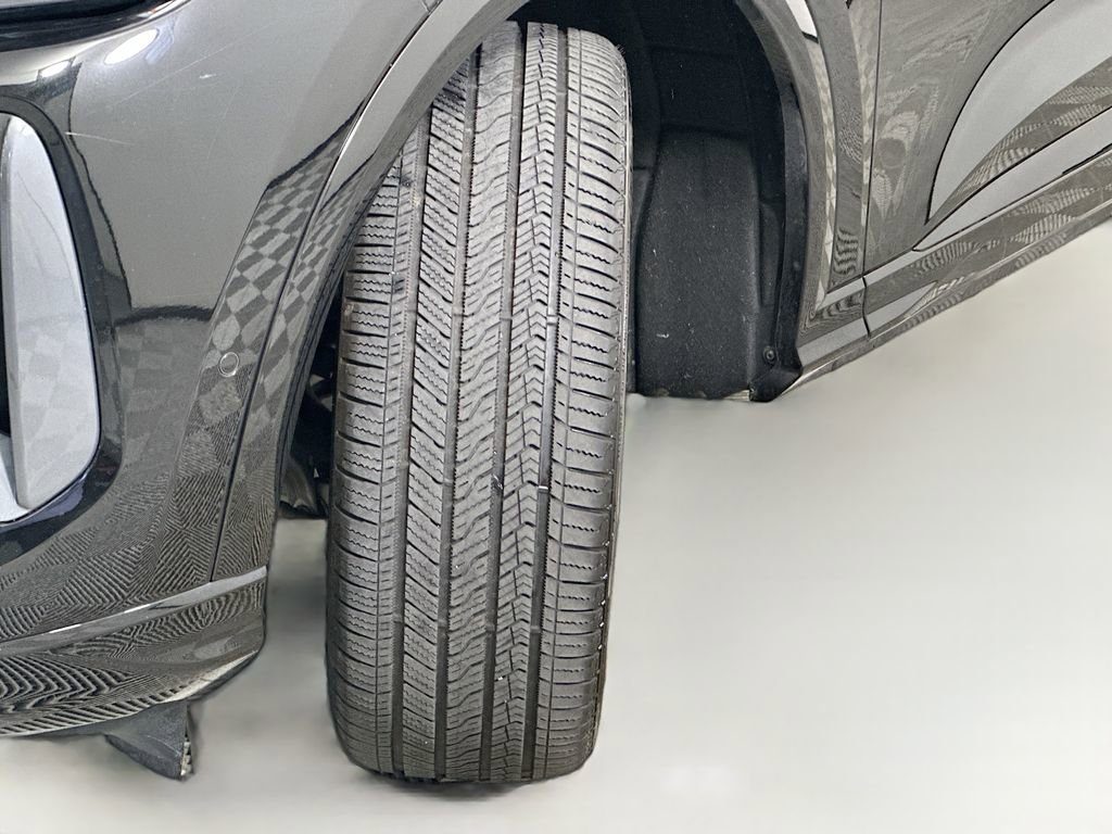 Certified 2025 Audi Q5 Prestige image 25