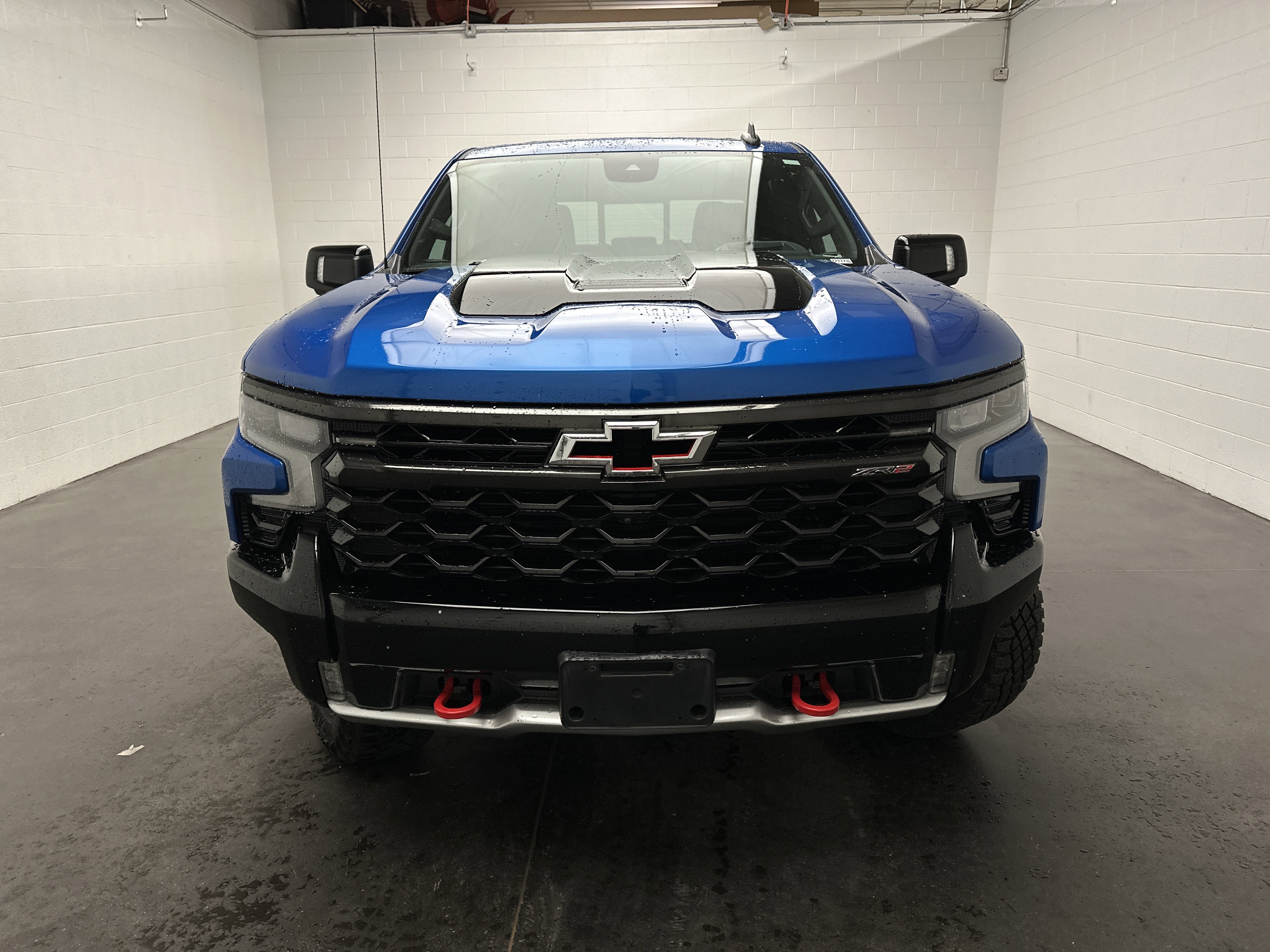 Used 2022 Chevrolet Silverado 1500 ZR2 w/ Technology Package image 3