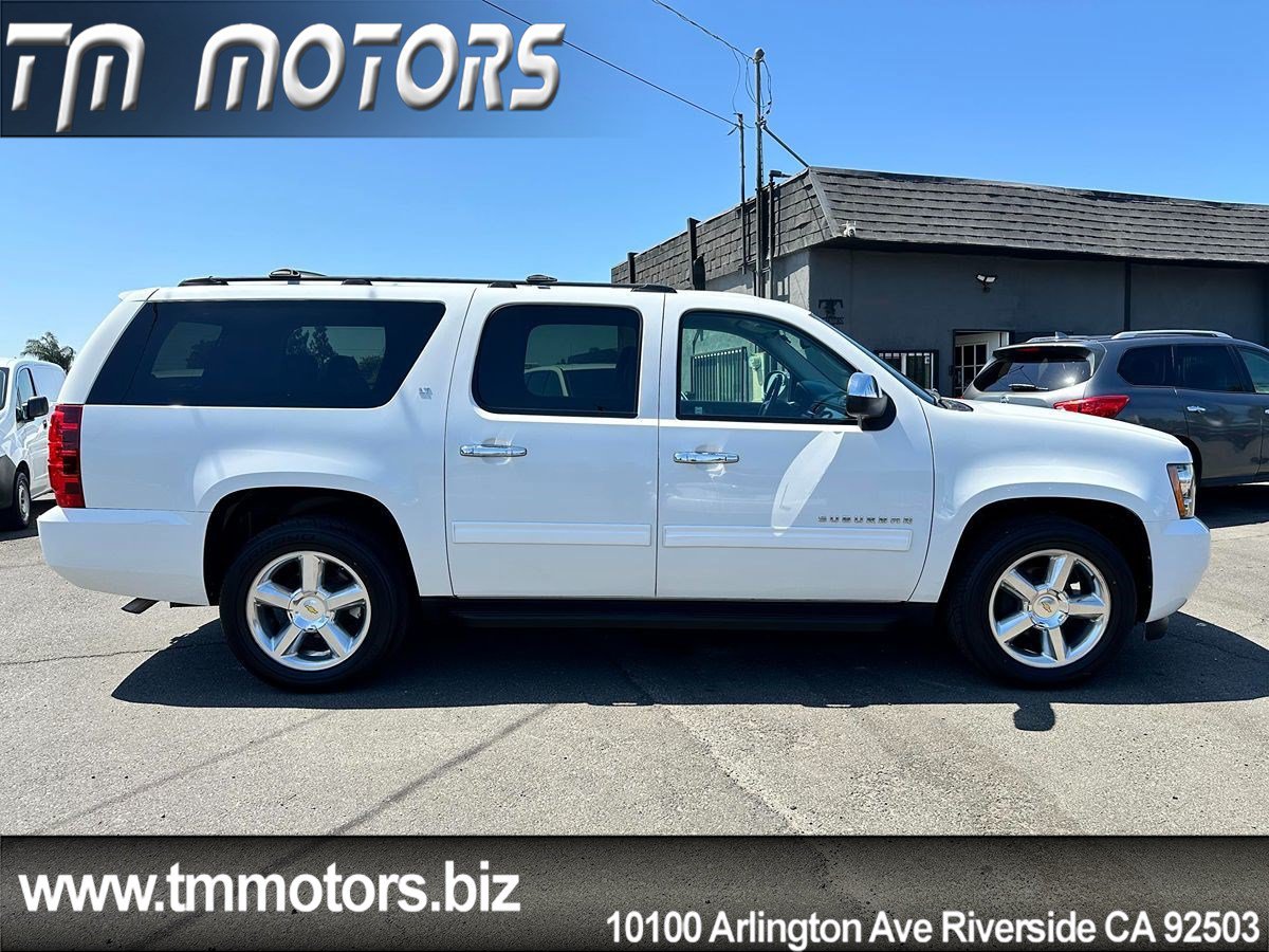Used 2011 Chevrolet Suburban LT w/ Regional Value Package RWD image 20
