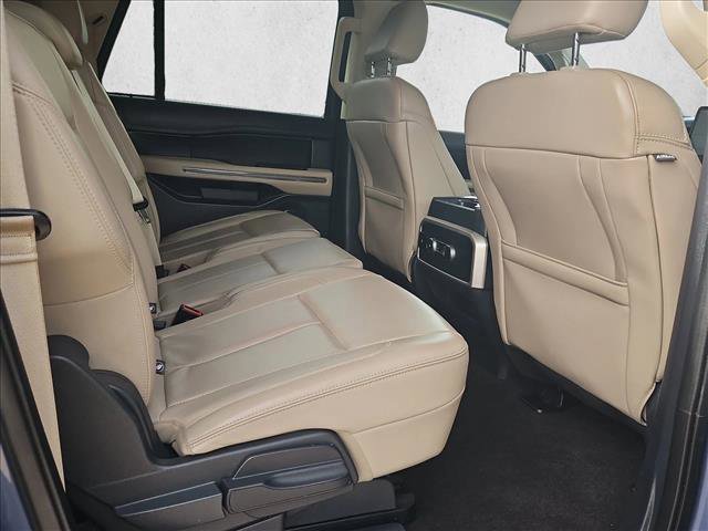 Used 2023 Ford Expedition Max XLT image 21