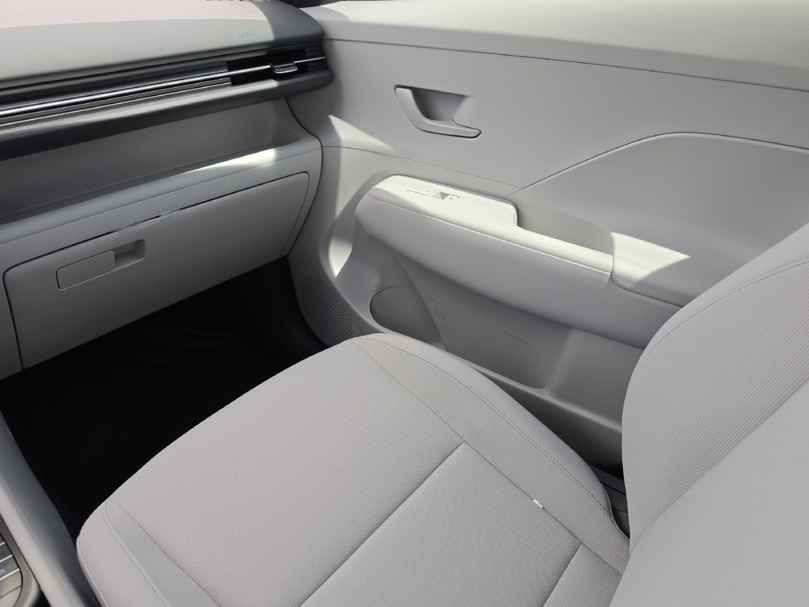 New 2027 Hyundai Kona SEL Sport FWD image 18