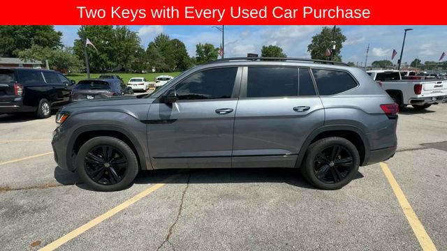 Used 2023 Volkswagen Atlas SEL R-Line AWD/4WD image 5