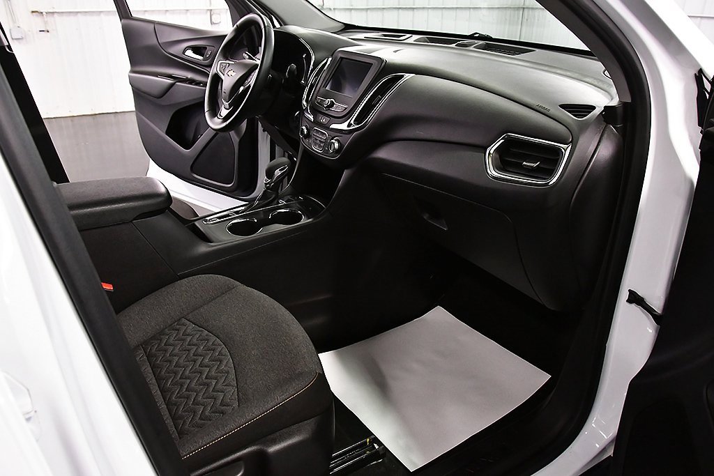 Used 2024 Chevrolet Equinox LT image 28