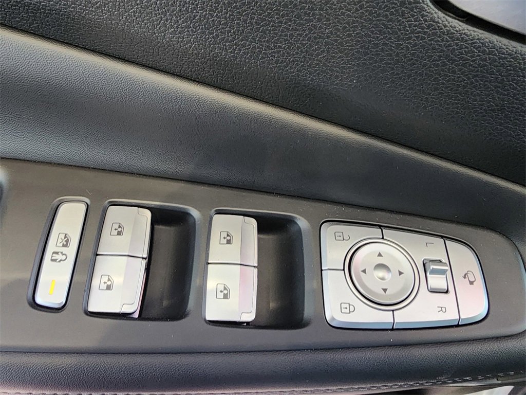 Used 2023 Hyundai Santa Fe Calligraphy image 15