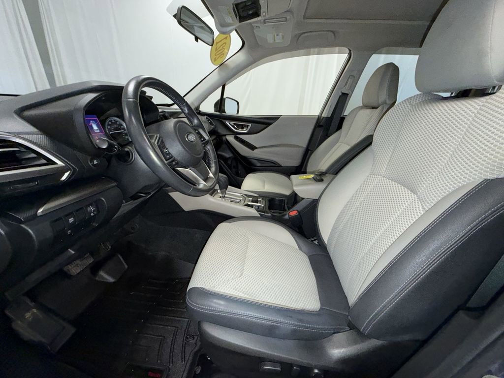Used 2021 Subaru Forester Premium image 11