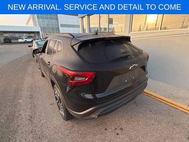 Certified 2026 Chevrolet Trax RS w/ Sunroof Package FWD image 12