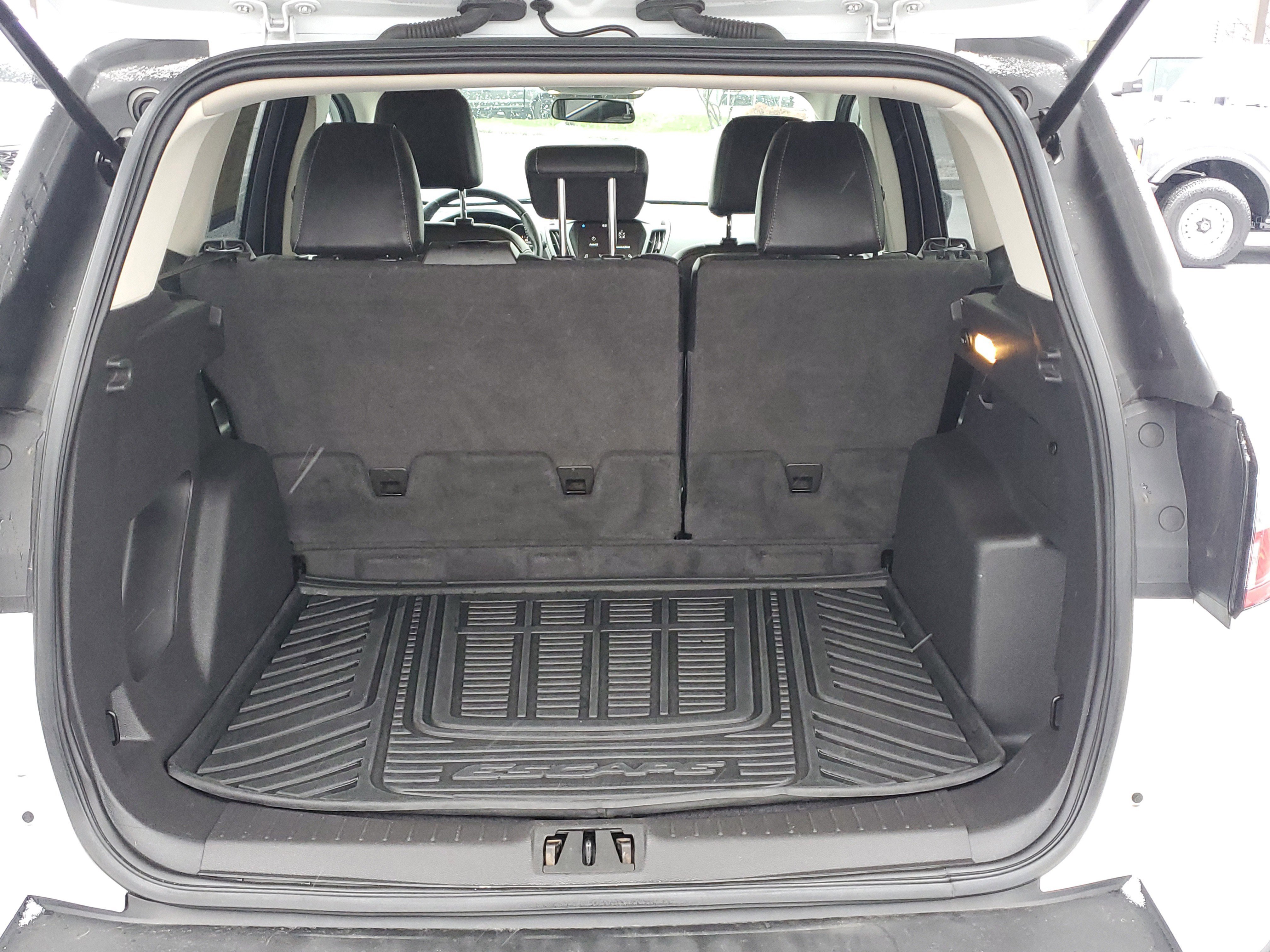 Used 2017 Ford Escape SE w/ SE Leather Comfort Package image 7