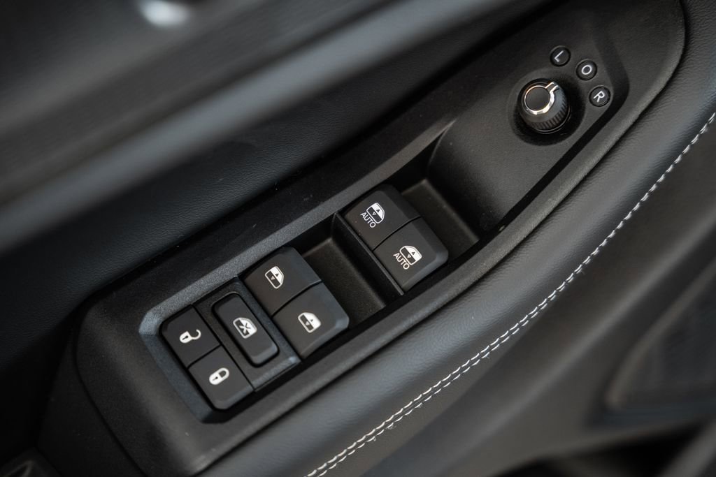 New 2025 Jeep Grand Cherokee Laredo X w/ Luxury Tech Group I image 37