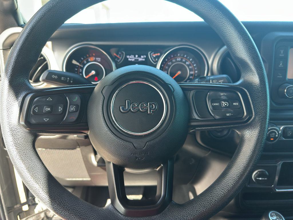 Used 2018 Jeep Wrangler Sport AWD/4WD image 12