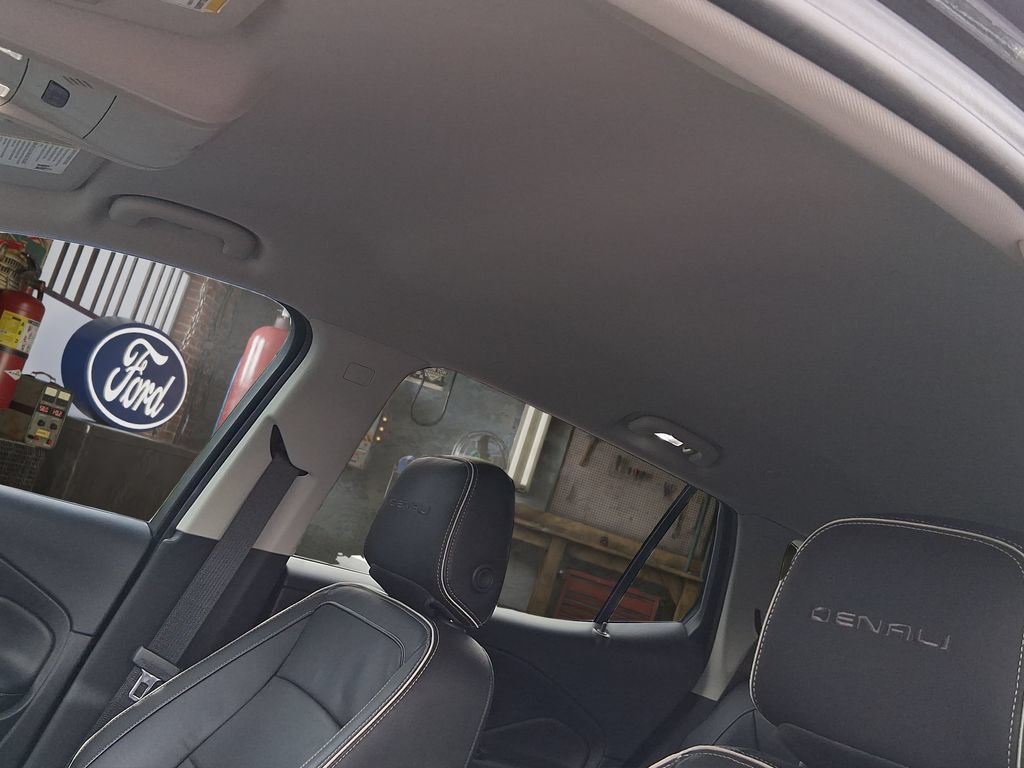 Used 2020 GMC Terrain Denali w/ LPO, Floor Liner Package FWD image 13