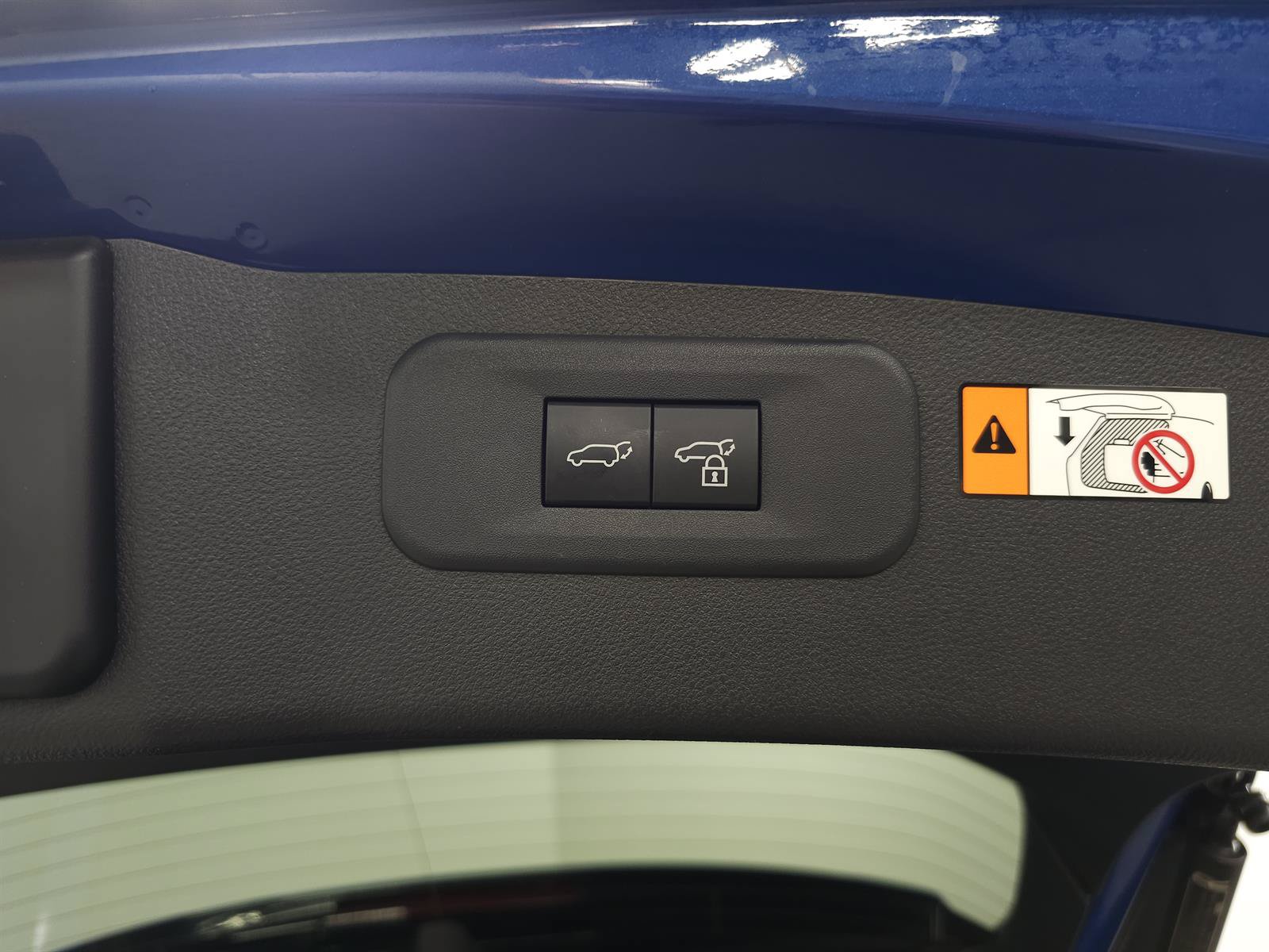 Certified 2025 Lexus NX 350 AWD w/ Accessory Package (2T) image 9