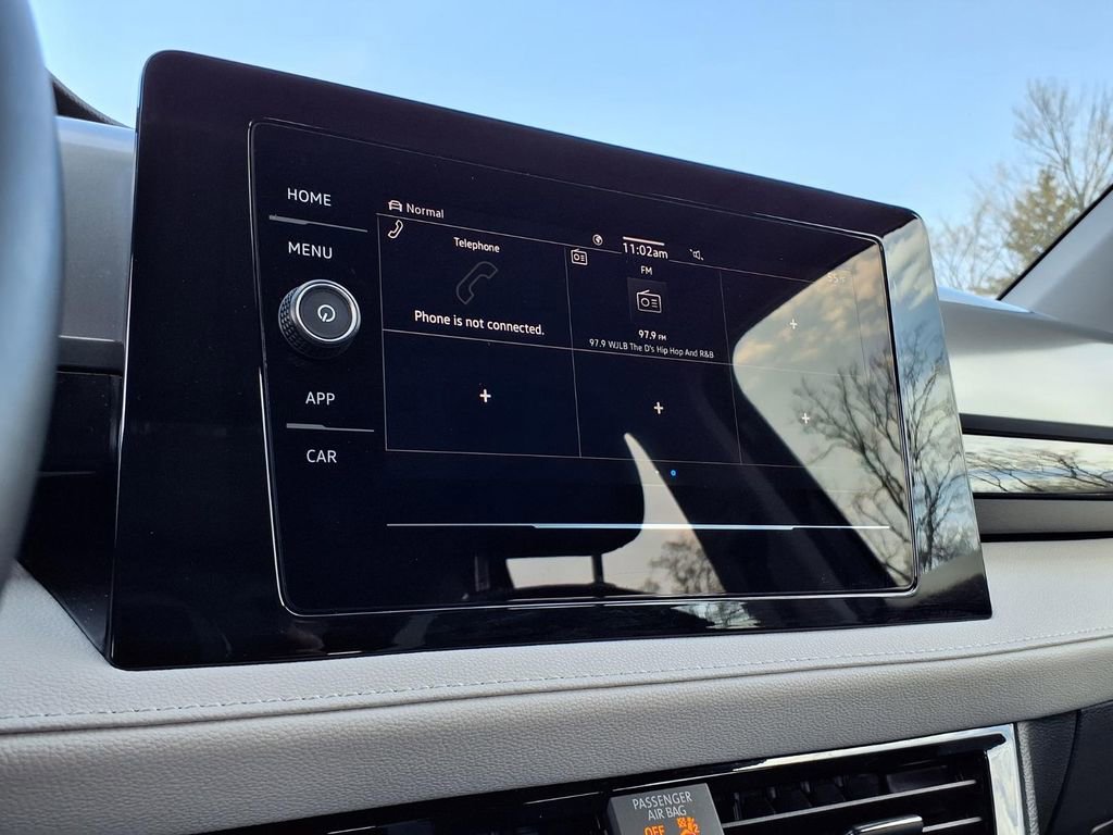 Used 2025 Volkswagen Taos S AWD/4WD image 11