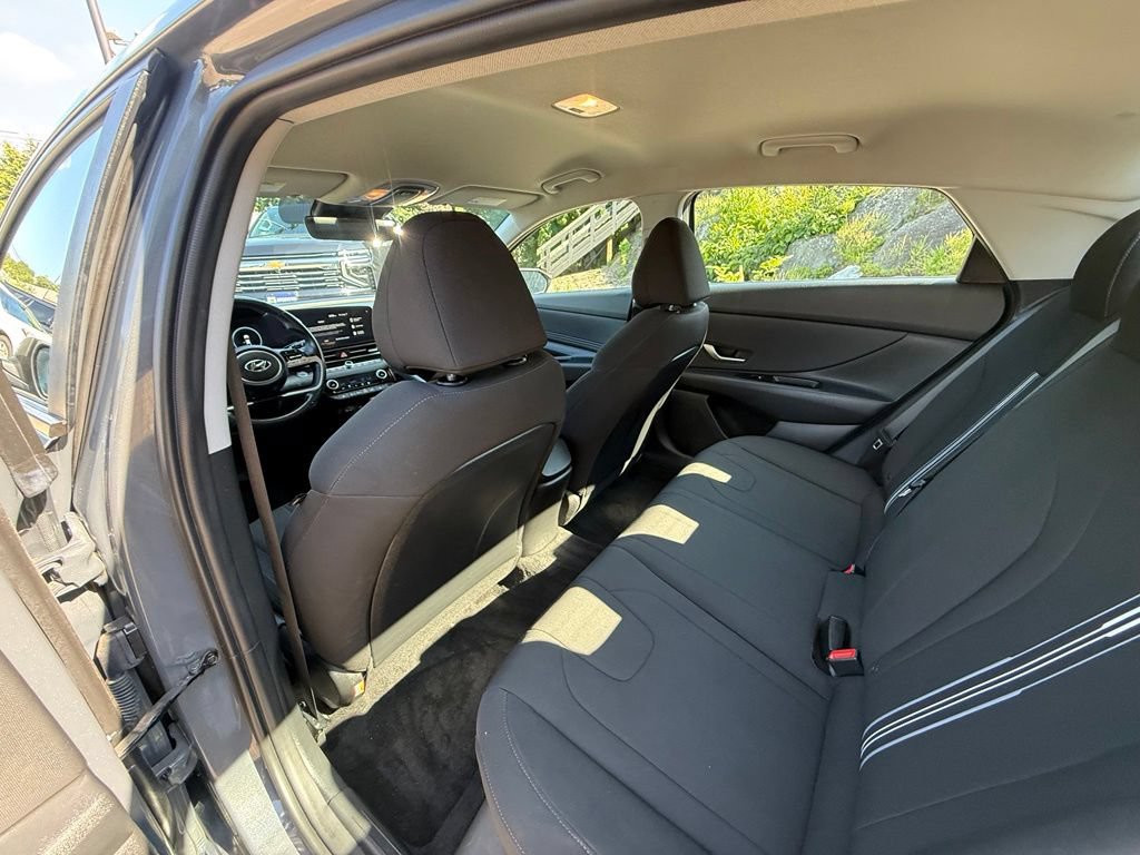 Certified 2023 Hyundai Elantra SEL w/ Convenience Package FWD image 21