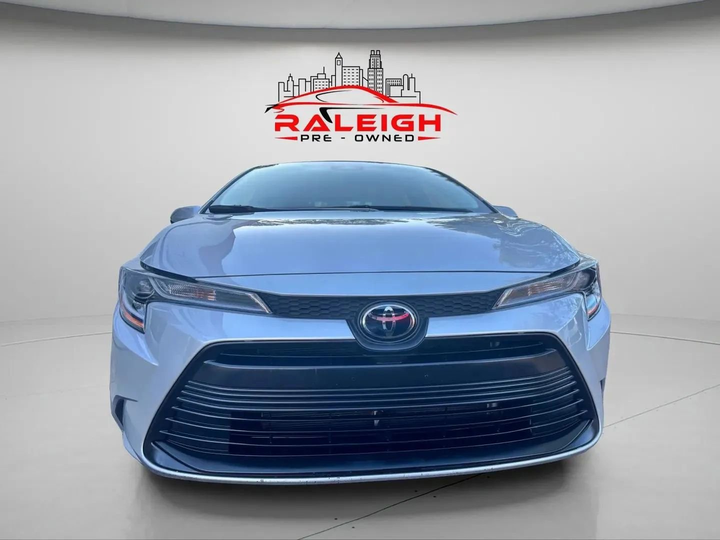 Used 2024 Toyota Corolla LE image 7