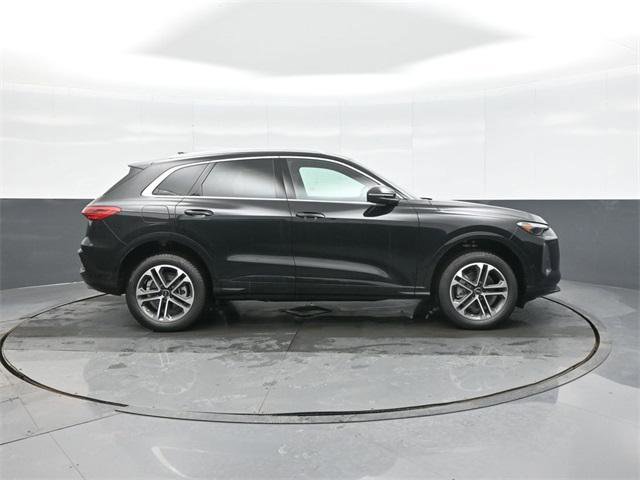 New 2025 Audi Q5 Premium image 8