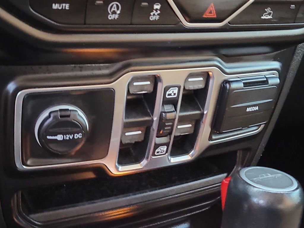 Certified 2021 Jeep Gladiator Overland w/ Popular Equipment Package image 24