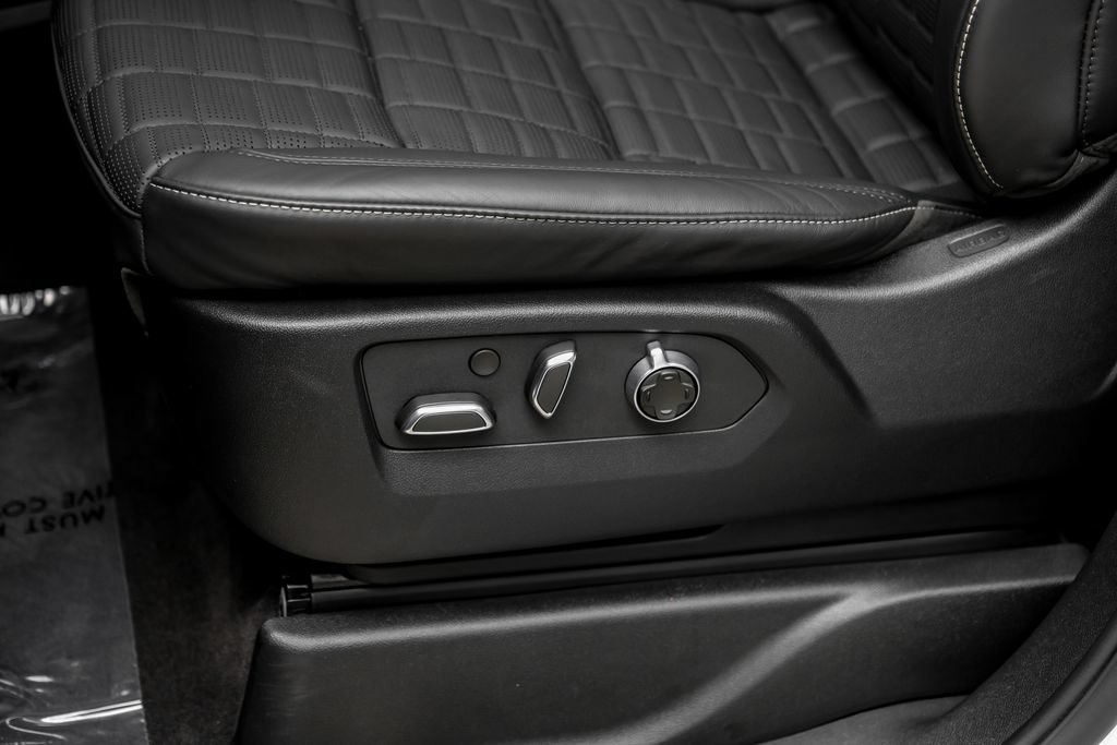 Used 2025 Cadillac Escalade Sport Platinum AWD/4WD image 50