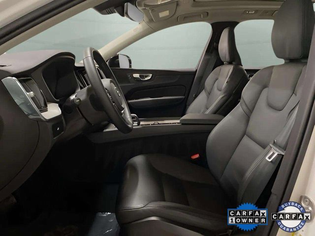 Used 2025 Volvo XC60 B5 Plus image 18