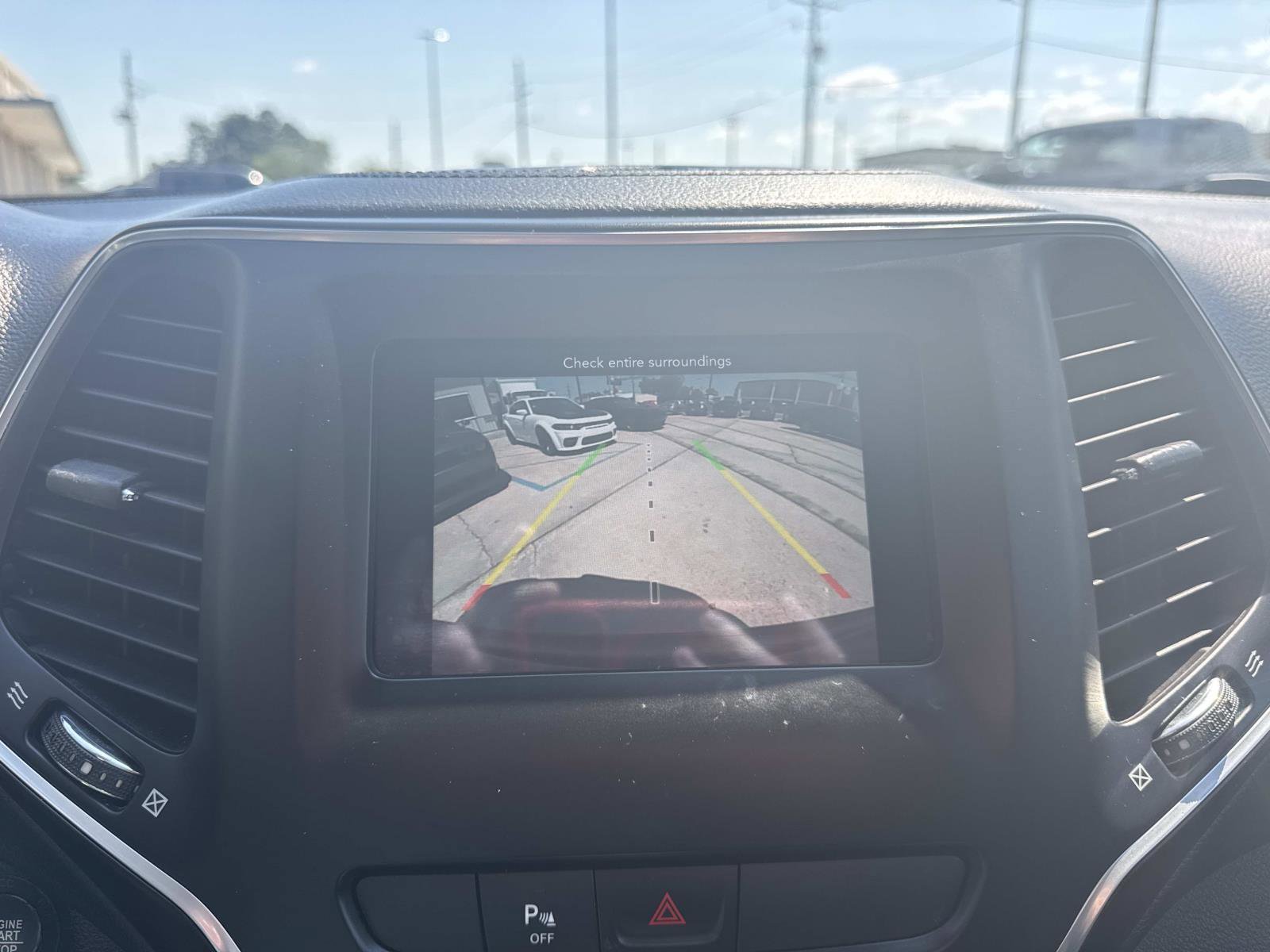 Certified 2020 Jeep Cherokee Latitude Plus image 25