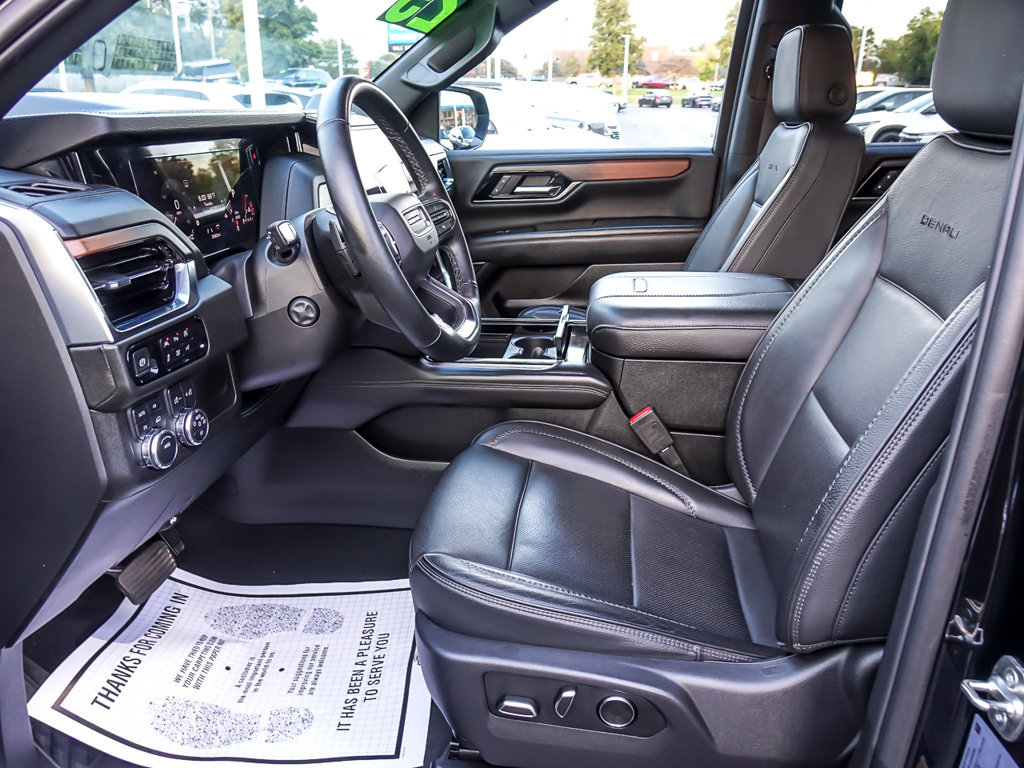 Certified 2025 GMC Yukon Denali AWD/4WD image 12