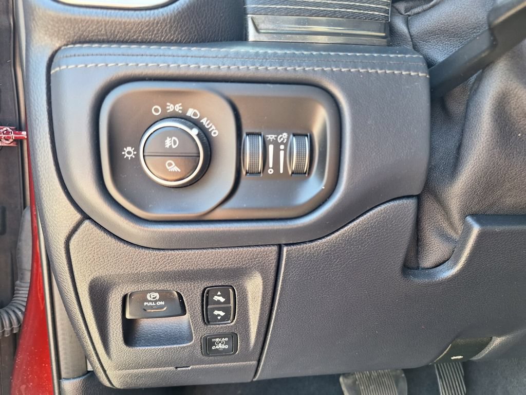 Used 2021 RAM 1500 Limited AWD/4WD image 22