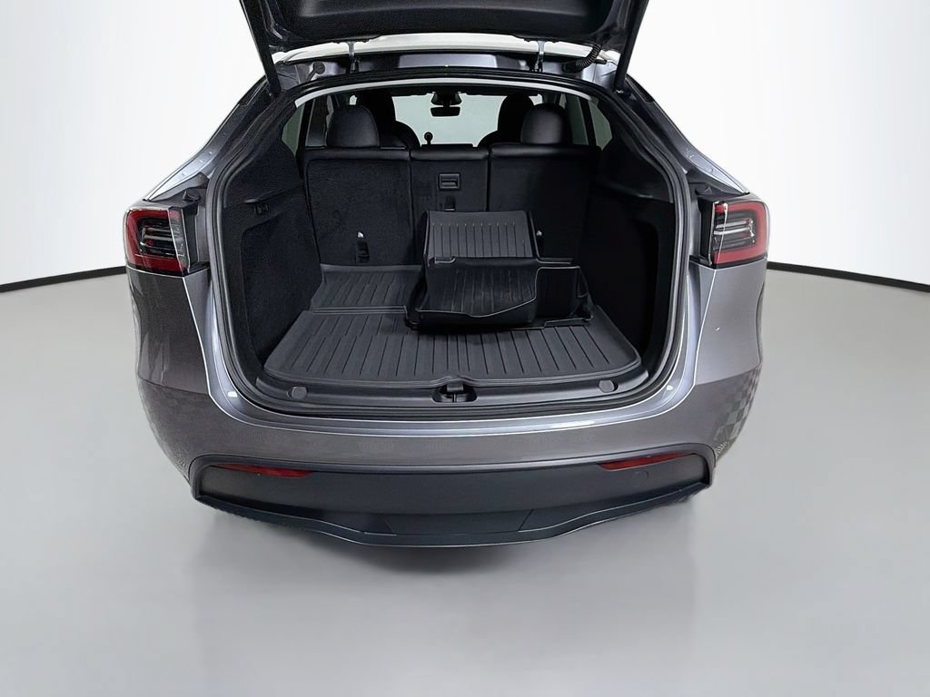 Used 2024 Tesla Model Y Performance AWD/4WD image 26