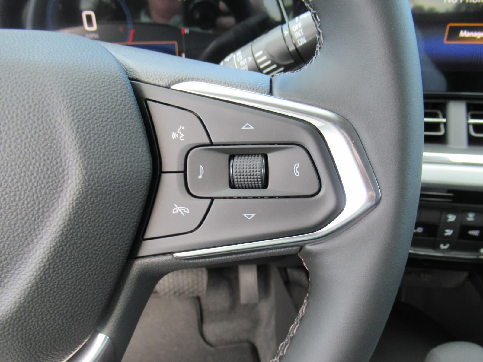 New 2026 Chevrolet Trax LT w/ Driver Confidence Package FWD image 23