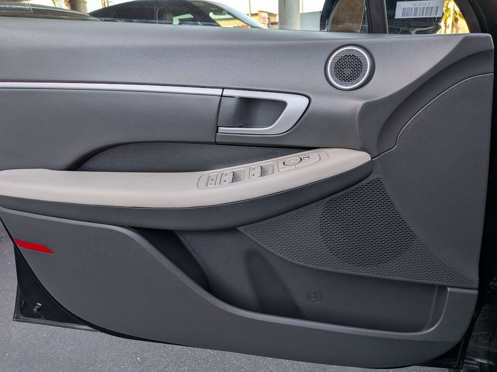 Used 2025 Hyundai Sonata SEL image 11