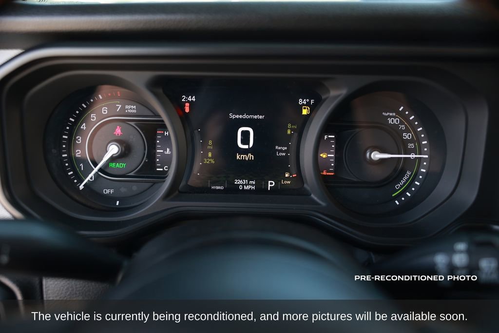 Used 2024 Jeep Wrangler Unlimited AWD/4WD image 16