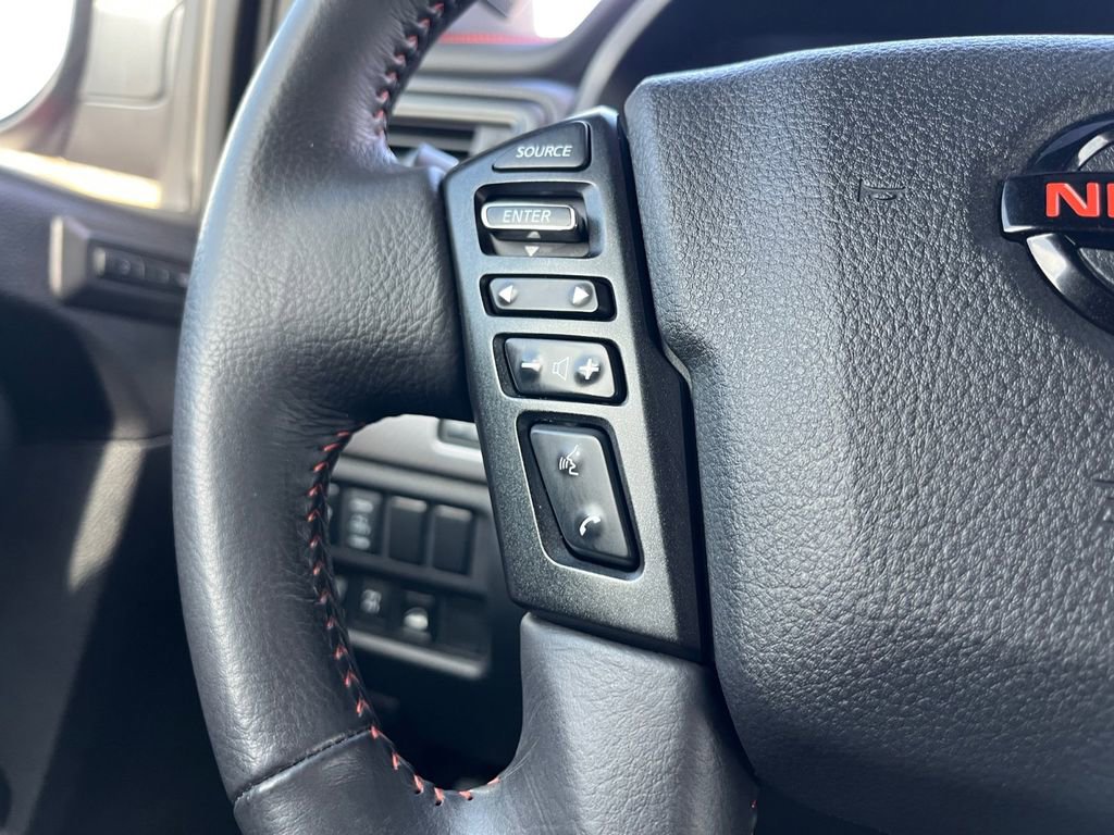 Used 2022 Nissan Titan PRO-4X w/ Pro-4x Convenience Package image 10