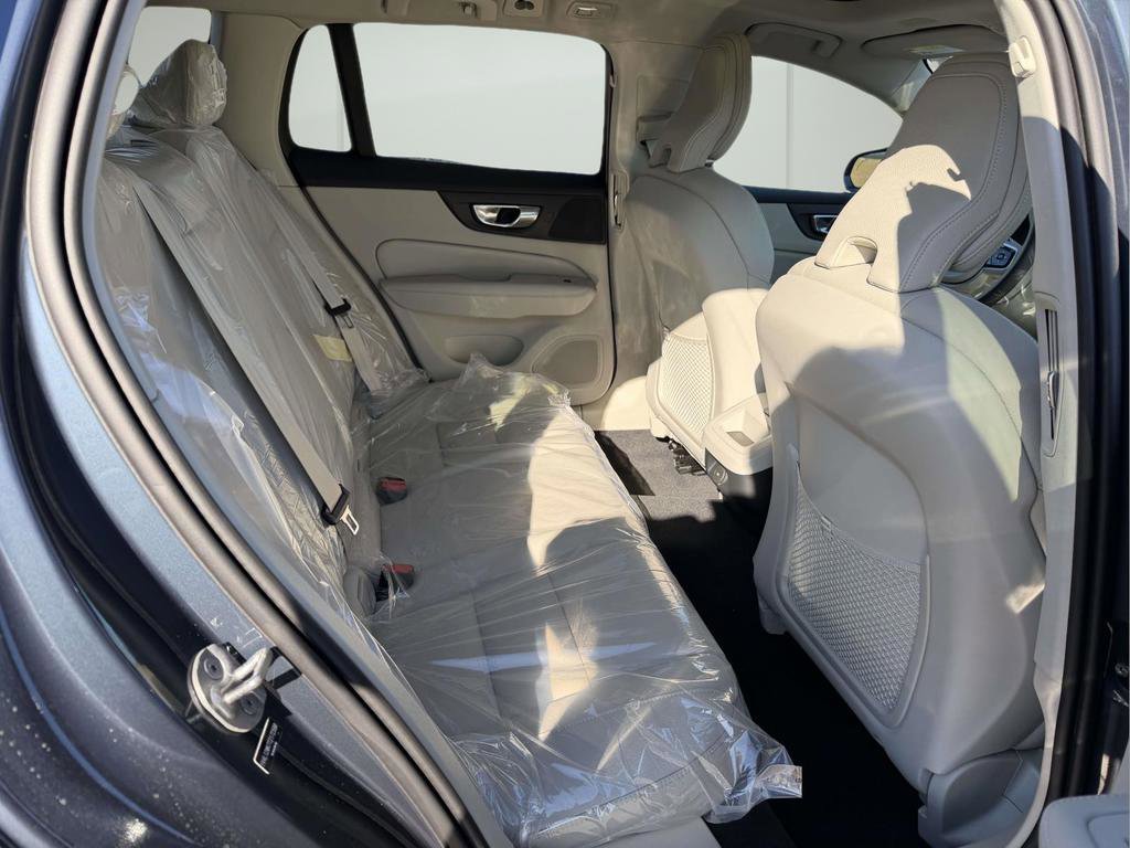 New 2026 Volvo V60 B5 Cross Country Plus w/ Protection Package Premier AWD/4WD image 12