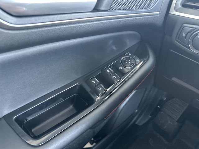 Certified 2020 Ford Edge ST-Line FWD image 14