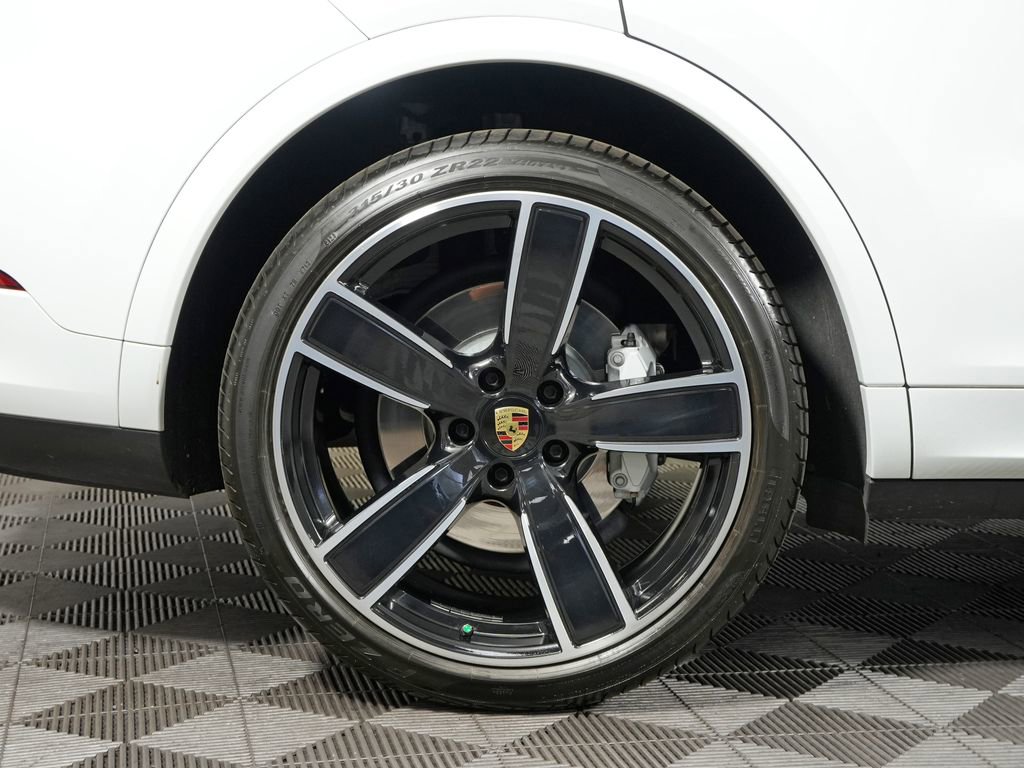 Certified 2023 Porsche Cayenne Turbo w/ Premium Package Plus (PI3) AWD/4WD image 16
