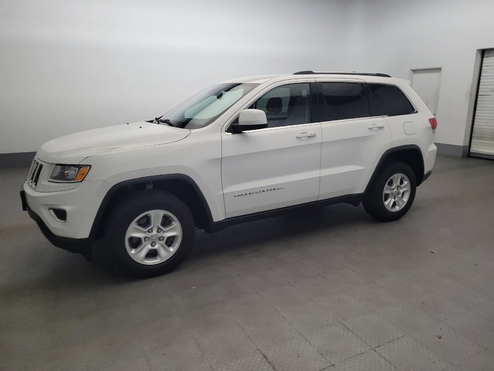 Used 2016 Jeep Grand Cherokee Laredo w/ Quick Order Package 23E image 2