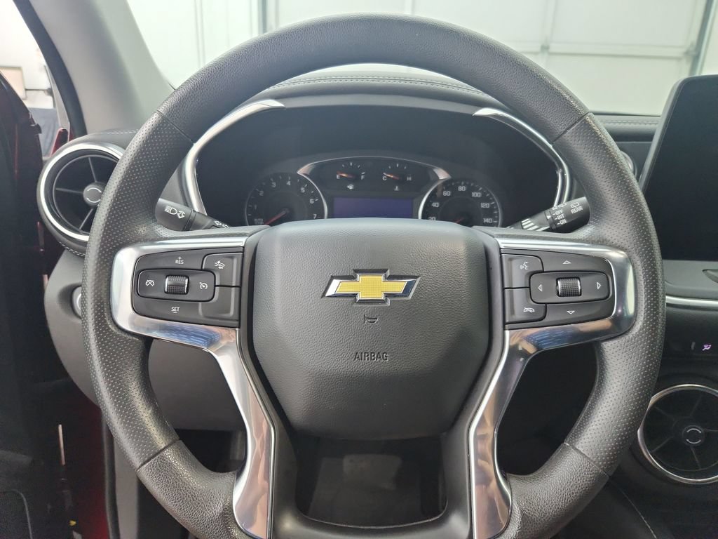 Used 2025 Chevrolet Blazer LT w/ Convenience Package AWD/4WD image 24